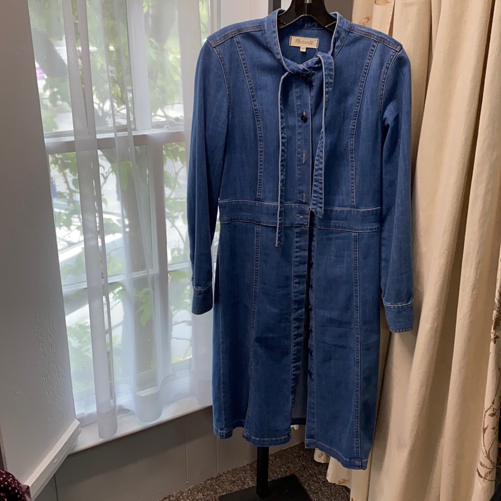 Madewell denim dress in size 8 - Picture 1 of 5